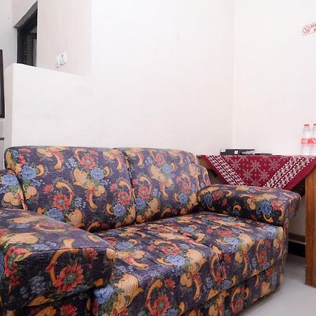 Reddoorz Syariah Near Flyover Palur Karanganyar  Bagian luar foto