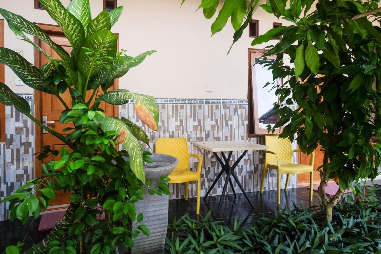Reddoorz Syariah Near Flyover Palur Karanganyar  Bagian luar foto